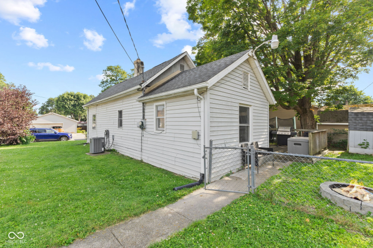 Listing Image 34