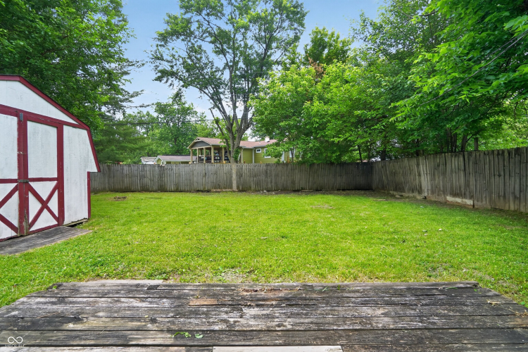 Listing Image 4