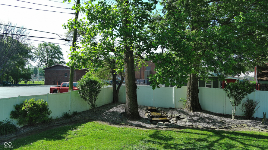 Listing Image 43