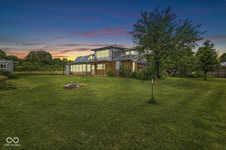 Listing Image 53