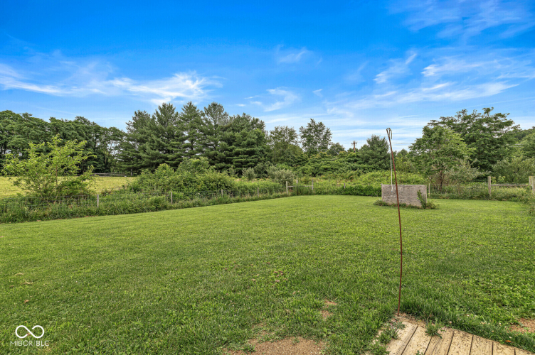Listing Image 60