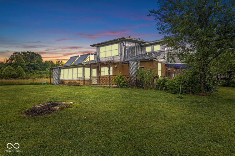 Listing Image 63