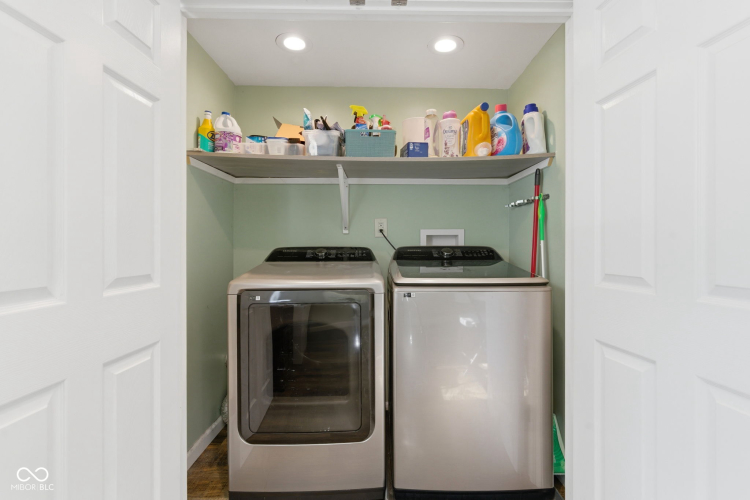 Listing Image 18