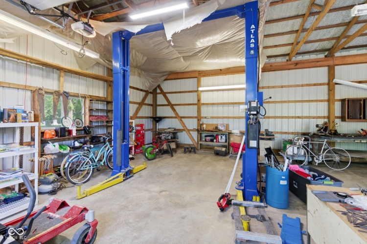 Listing Image 29