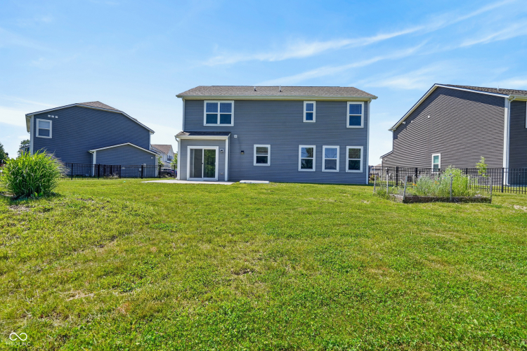 Listing Image 42