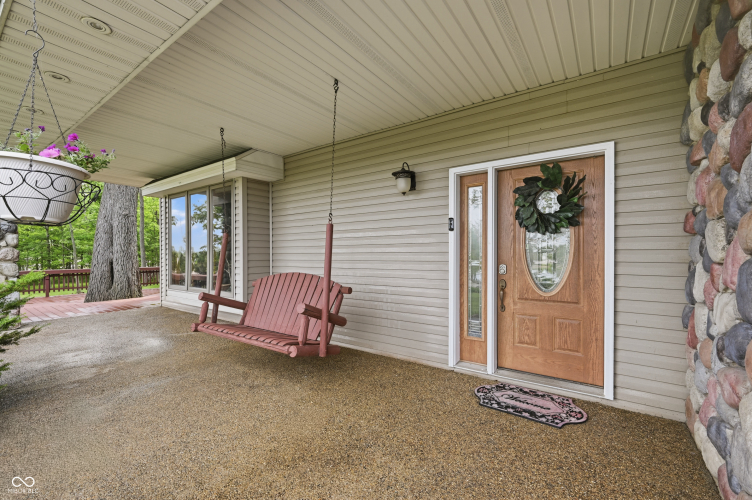 Listing Image 5