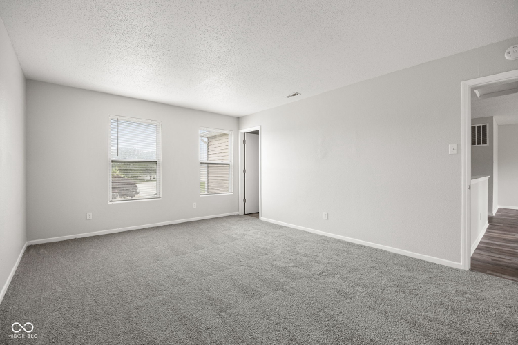 Listing Image 24