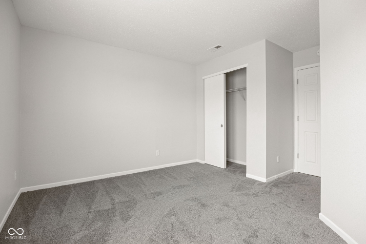Listing Image 30