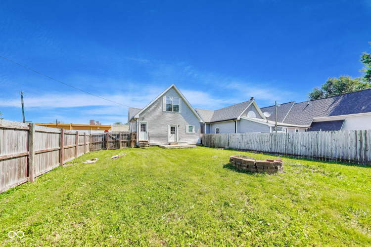Listing Image 36