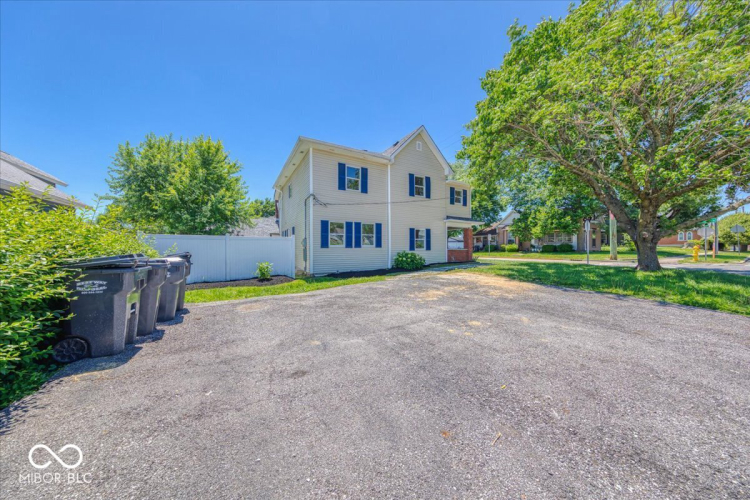 Listing Image 32
