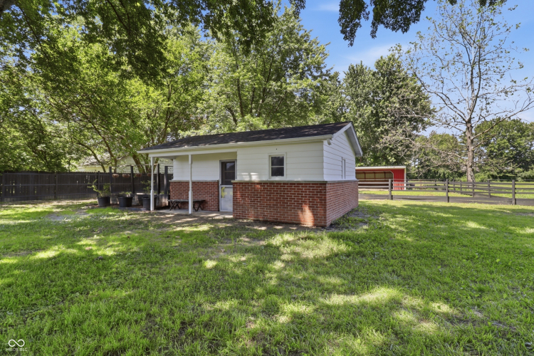 Listing Image 45