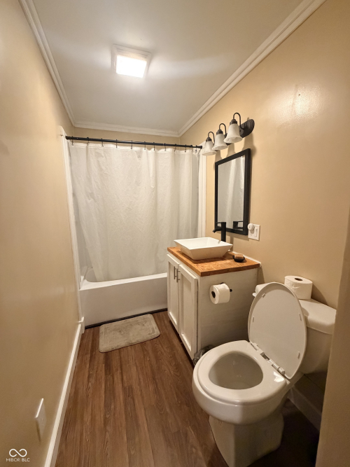 Listing Image 20