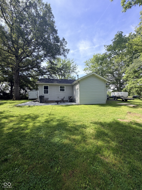Listing Image 10