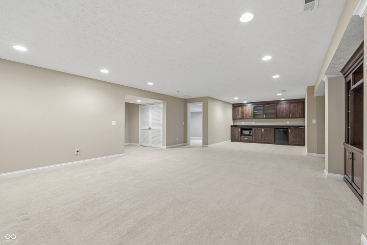 Listing Image 45