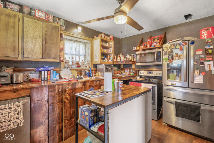 Listing Image 14