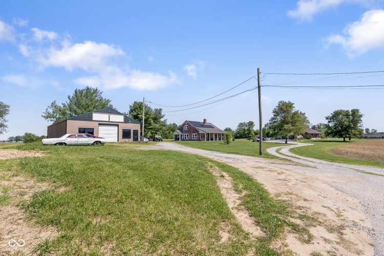 Listing Image 3
