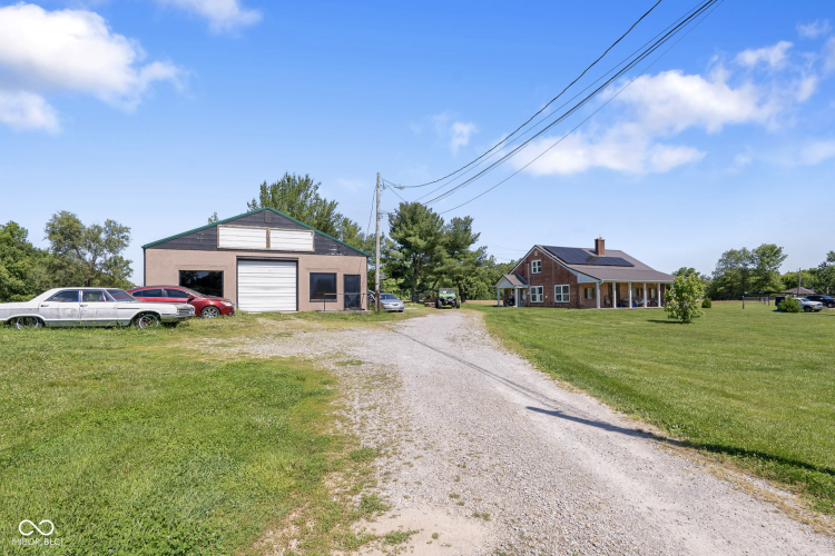 Listing Image 5