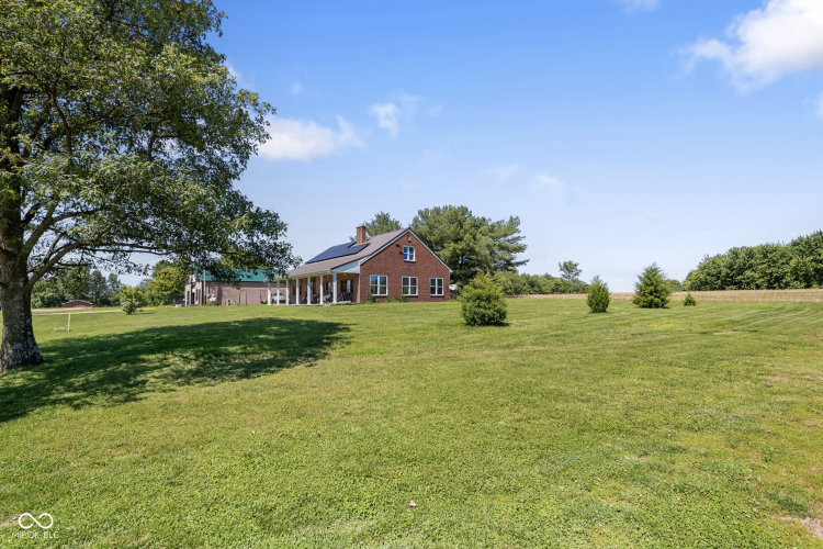 Listing Image 8