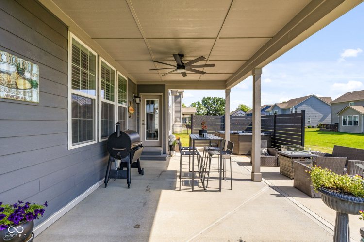 Listing Image 44