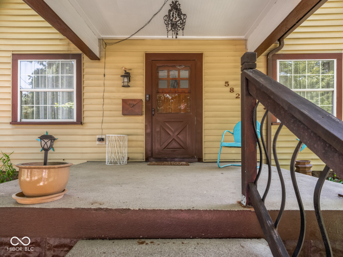 Listing Image 3