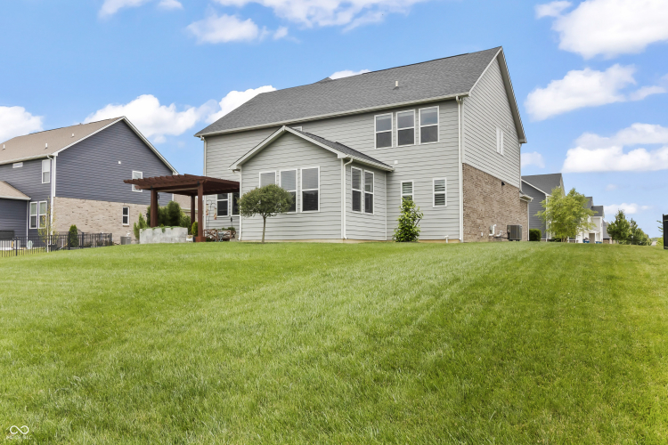 Listing Image 56