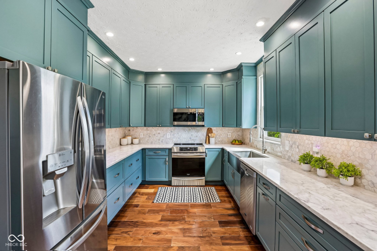 Listing Image 11