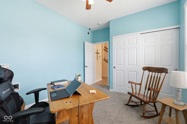 Listing Image 6