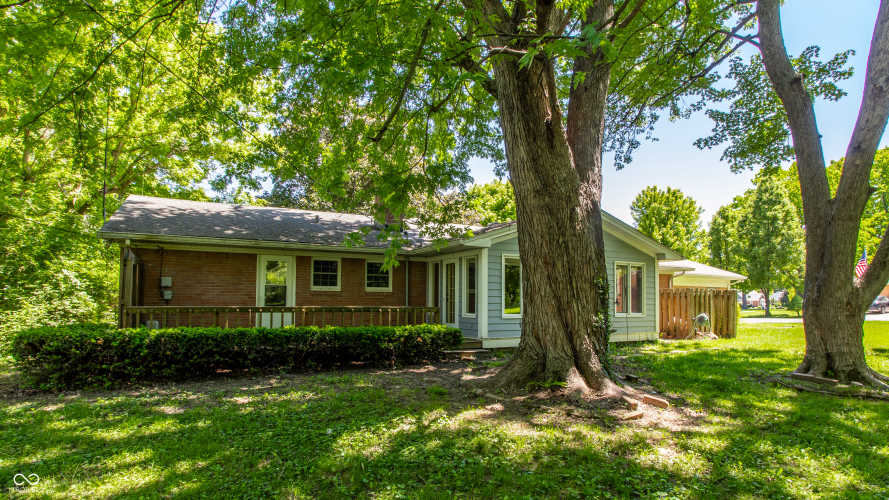 Listing Image 9