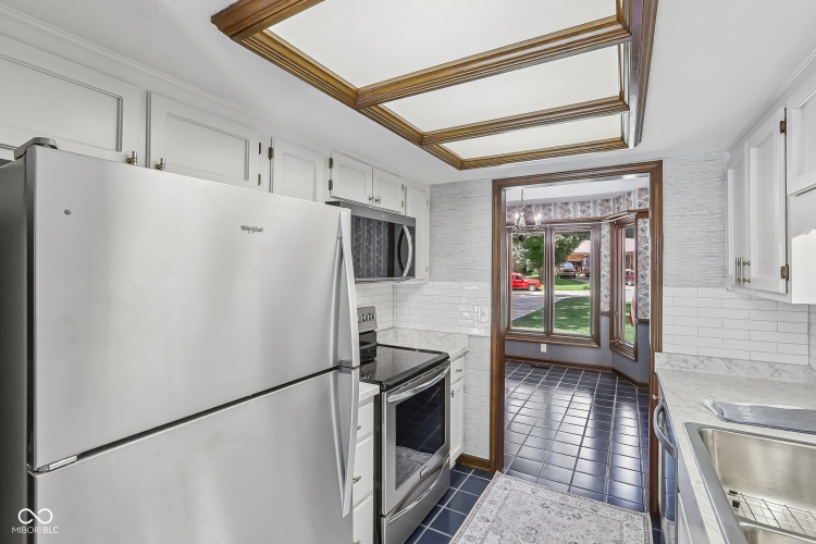Listing Image 16