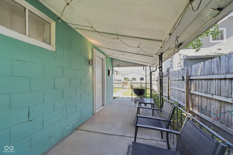 Listing Image 11