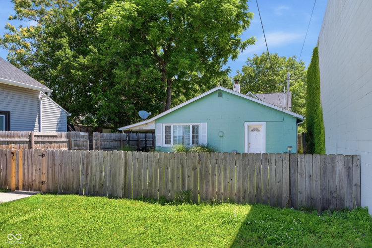 Listing Image 13