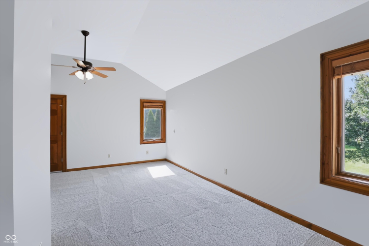 Listing Image 41