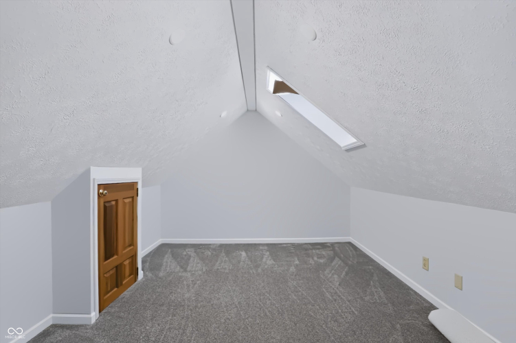 Listing Image 53