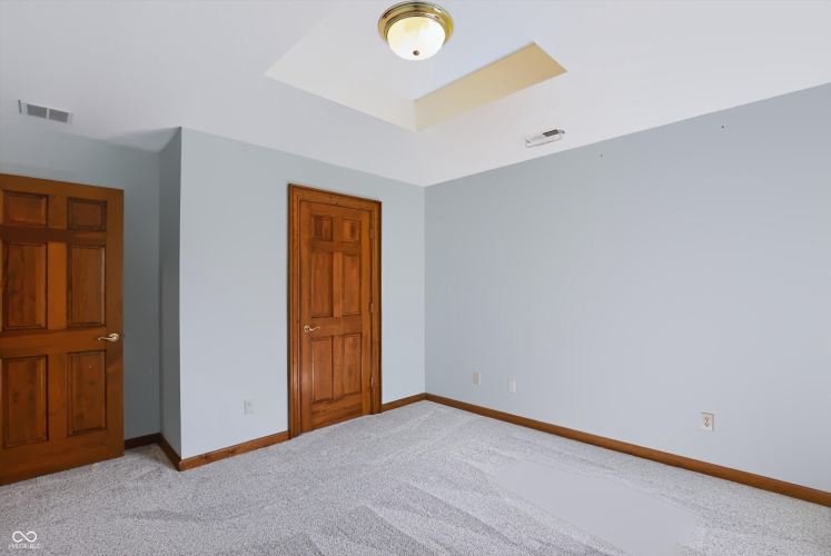Listing Image 56