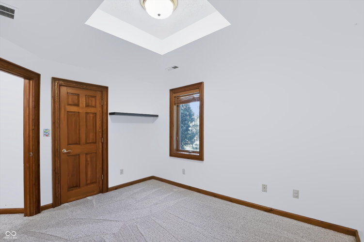 Listing Image 59