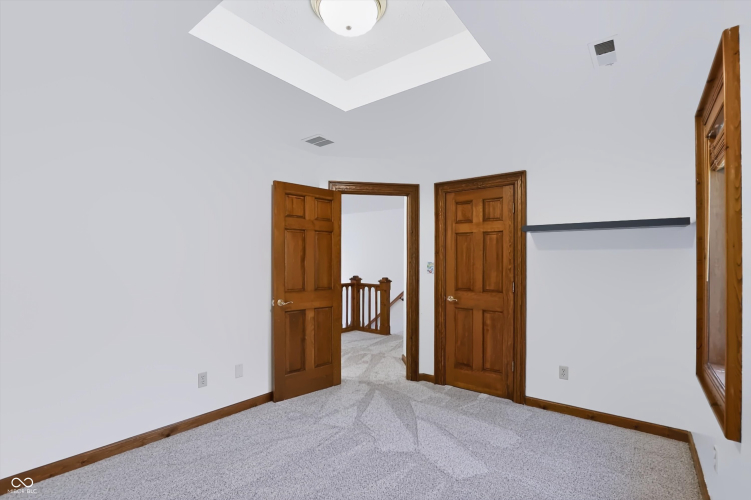 Listing Image 60