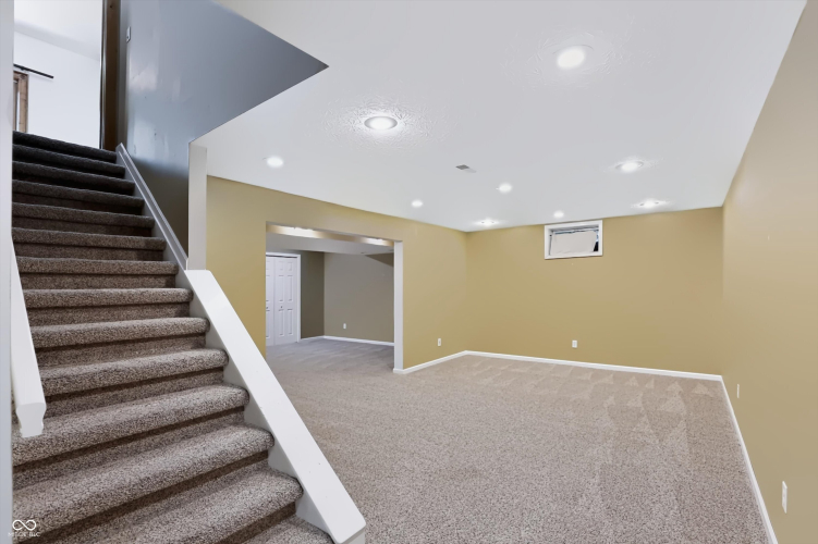 Listing Image 65