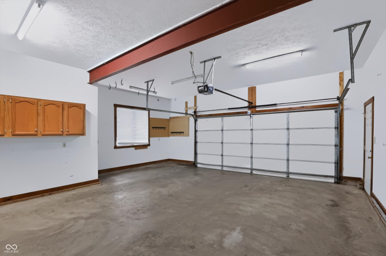 Listing Image 84