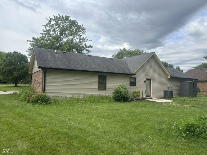 Listing Image 32