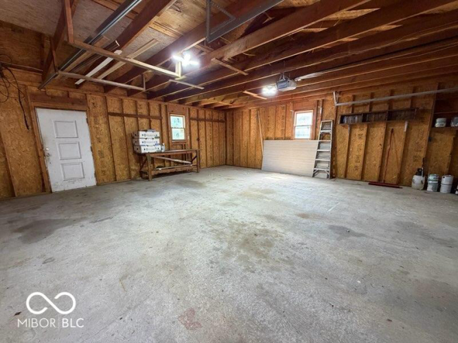 Listing Image 17