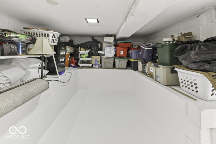 Listing Image 24