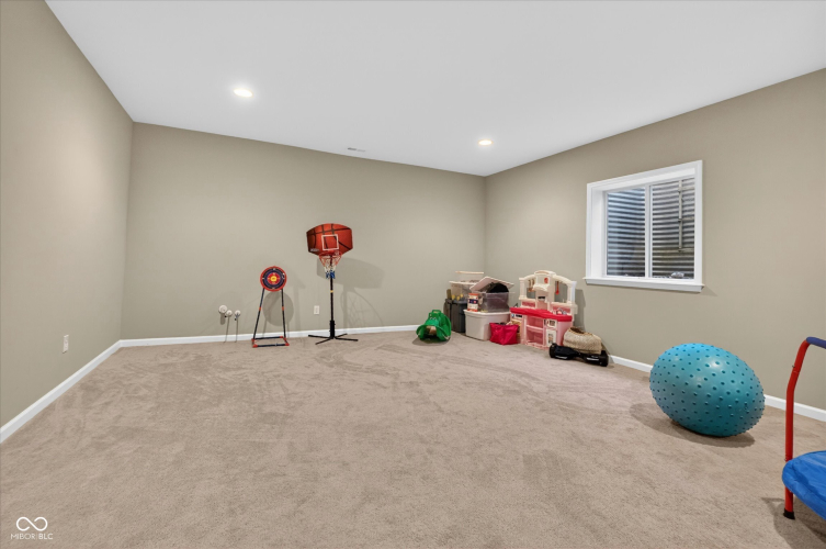 Listing Image 41