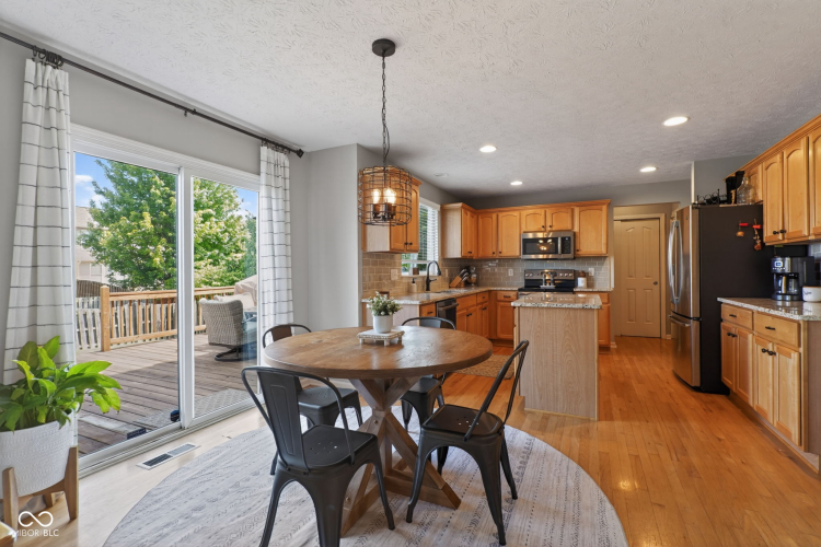Listing Image 13