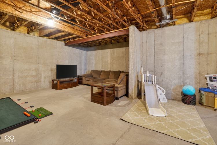 Listing Image 33