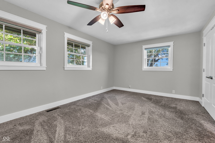 Listing Image 33