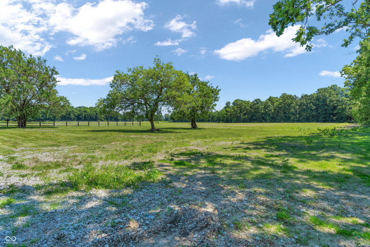 Listing Image 84