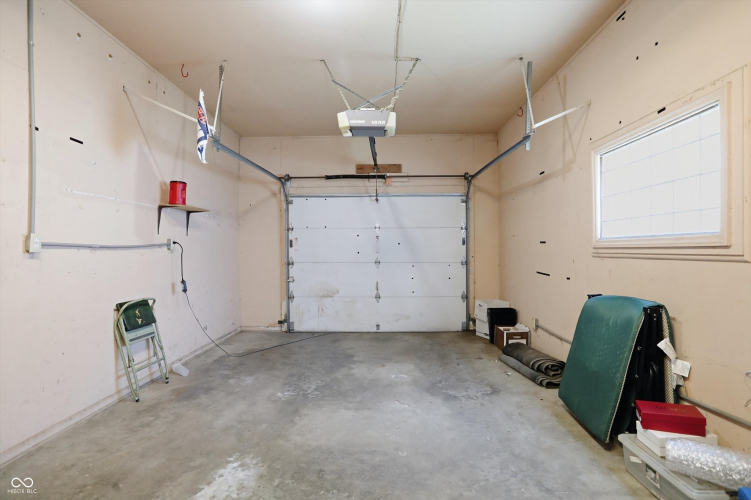 Listing Image 37