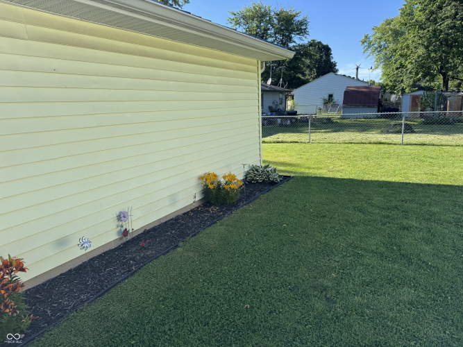 Listing Image 28
