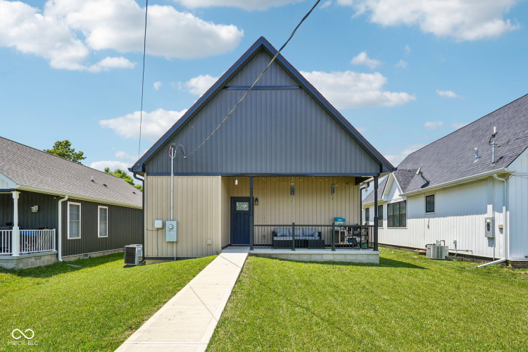 Listing Image 44