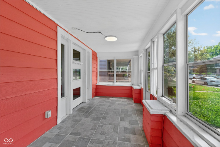 Listing Image 35